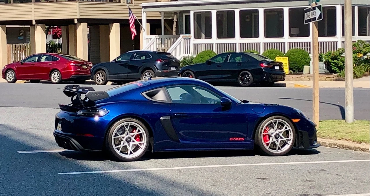 2023 Porsche 718 Cayman GT4 RS - Image 11 of 12