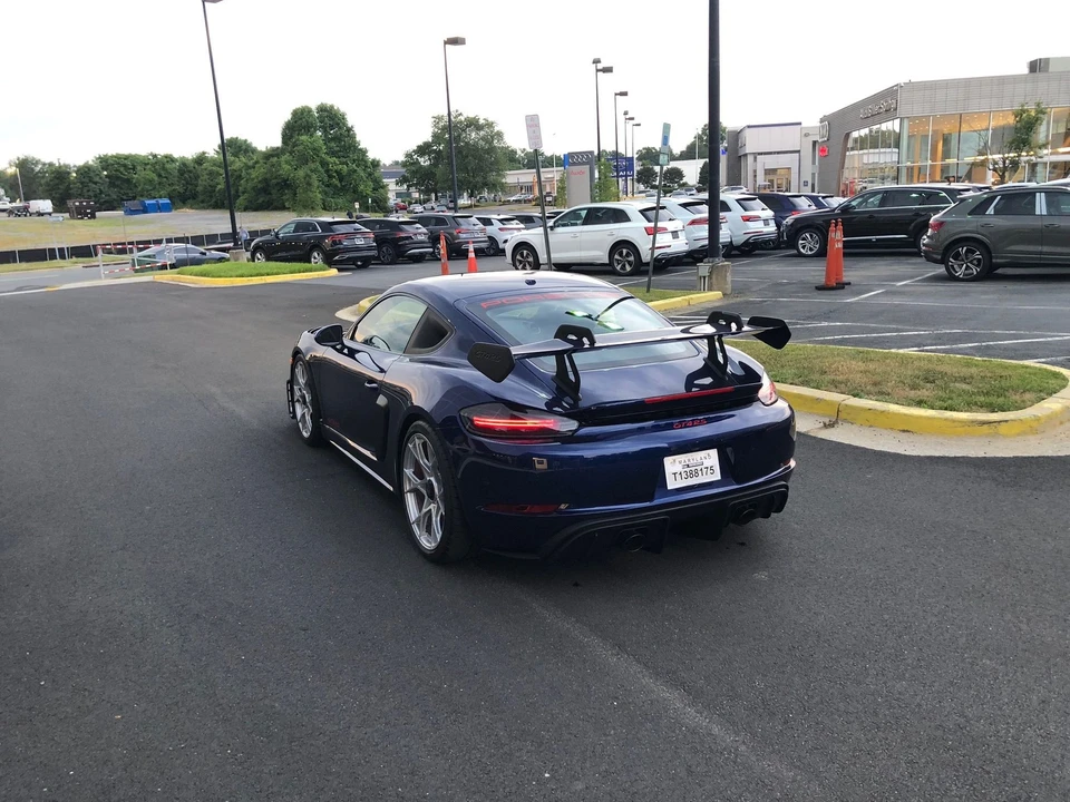 2023 Porsche 718 Cayman GT4 RS - Image 10 of 12