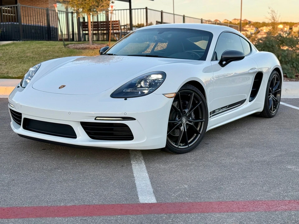 2023 Porsche 718 Cayman T - Image 2 of 19