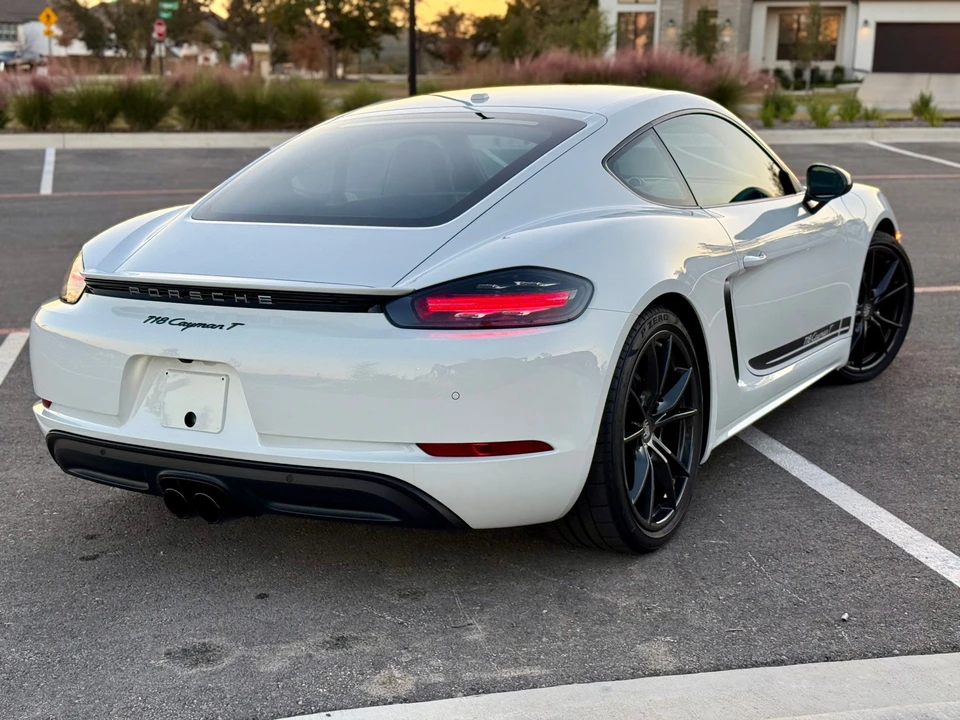 2023 Porsche 718 Cayman T - Image 3 of 19