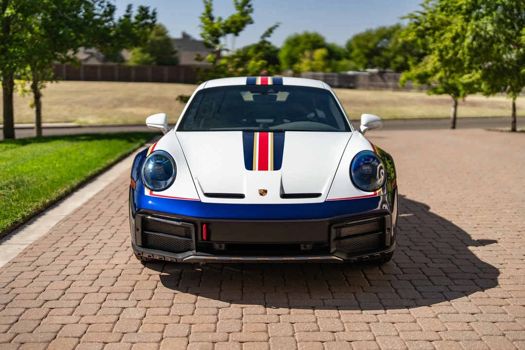2023 Porsche 992 Dakar - Image 4 of 31