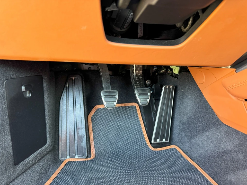 2023 Porsche 992 Sport Classic - Image 4 of 31