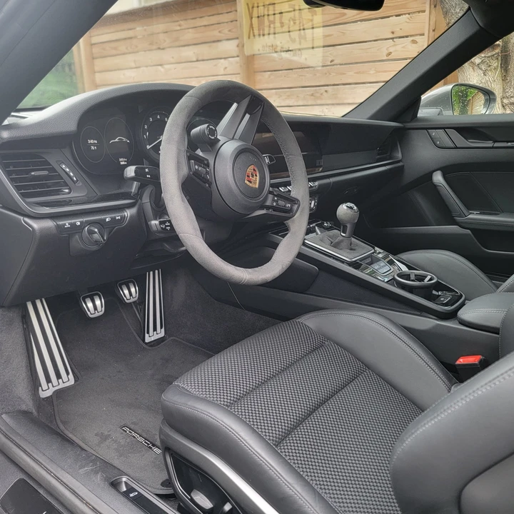 2023 Porsche 992 Carrera T - Image 4 of 7