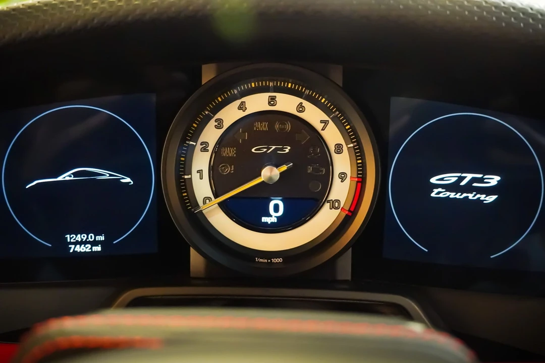 2023 Porsche 992 GT3 - Image 18 of 24