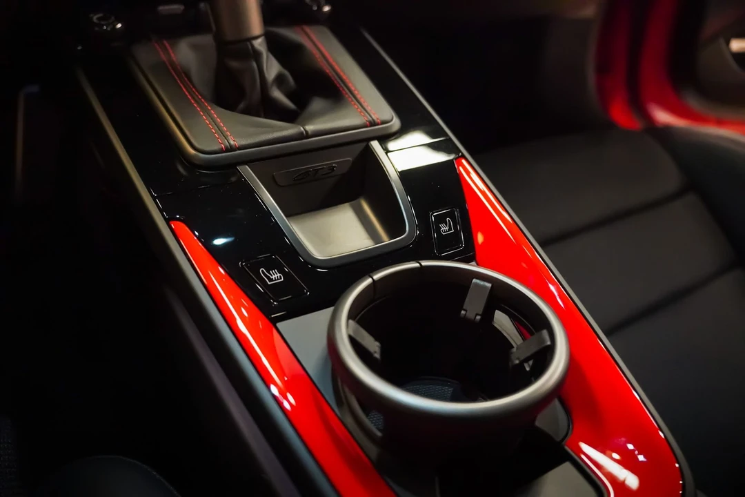 2023 Porsche 992 GT3 - Image 20 of 24