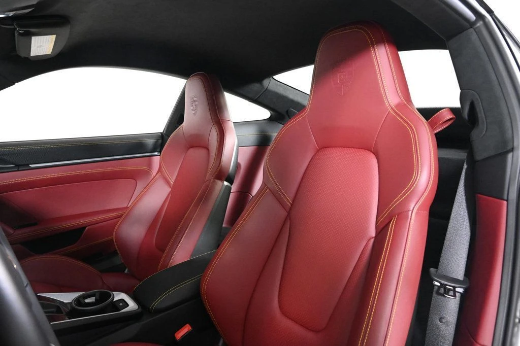 2023 Porsche 992 GT3 Touring - Image 26 of 31