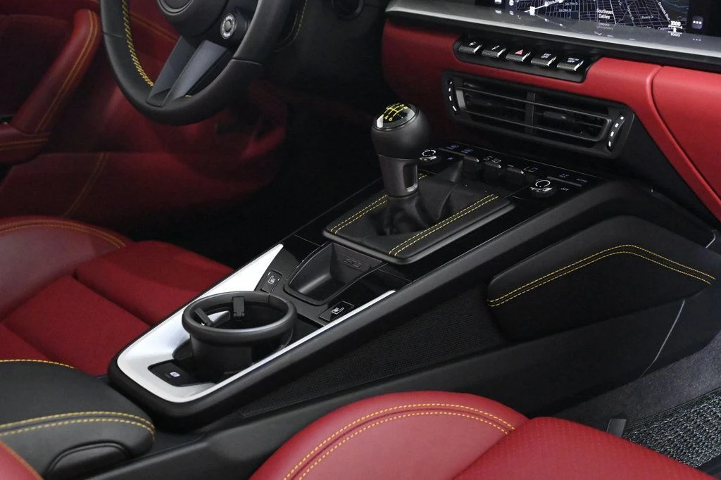 2023 Porsche 992 GT3 Touring - Image 31 of 31