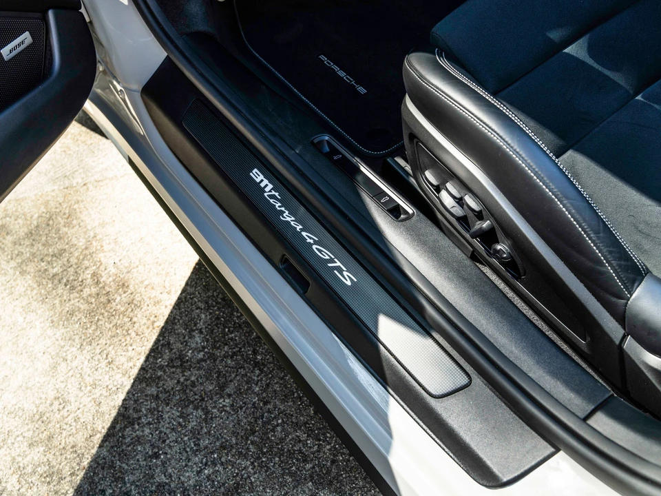 2023 Porsche 992 Targa 4 GTS - Image 28 of 31