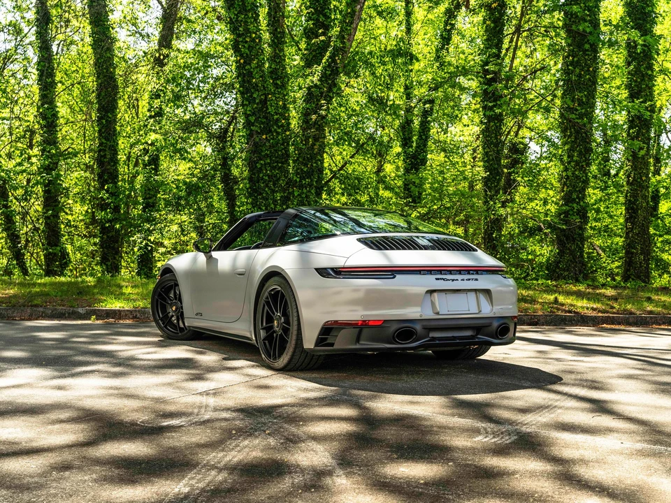 2023 Porsche 992 Targa 4 GTS - Image 10 of 31