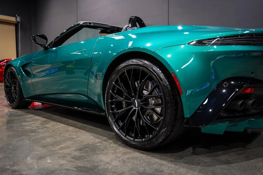 2023 Aston Martin V8 Vantage (2019+) - Image 15 of 21