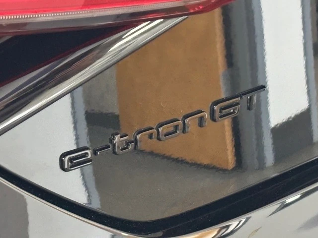 2023 Audi e-tron GT - Image 12 of 12