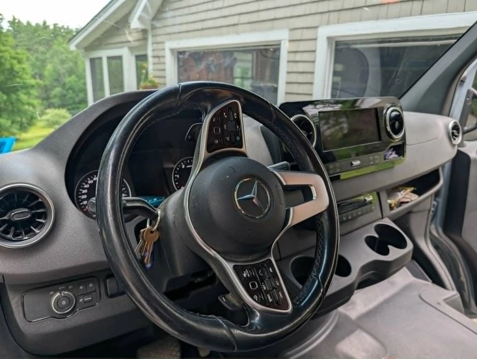 2023 Mercedes-Benz VS30 Sprinter - Image 10 of 12