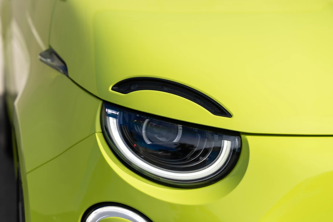 2023 Fiat 500e - Image 28 of 31