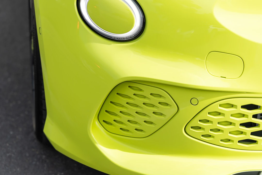 2023 Fiat 500e - Image 30 of 31
