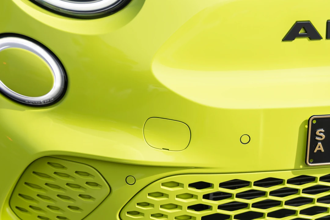 2023 Fiat 500e - Image 31 of 31
