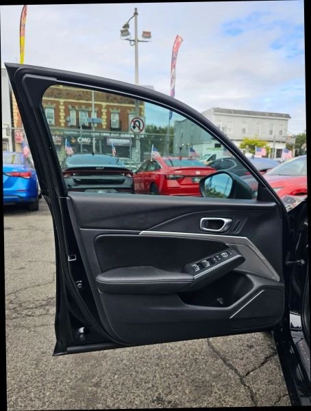 2023 Acura Integra 5th Gen - Image 11 of 12