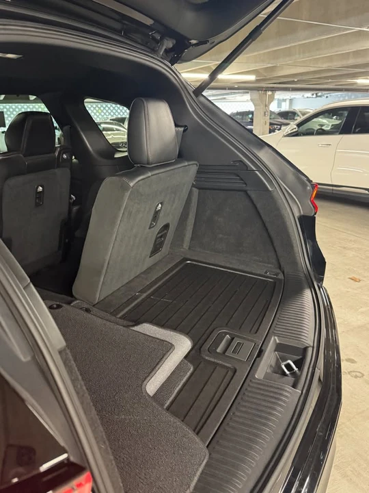 2023 Acura MDX 4th Gen - Image 13 of 20
