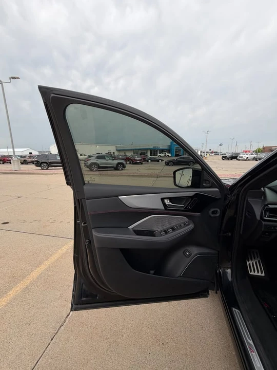 2023 Acura MDX 4th Gen - Image 7 of 15