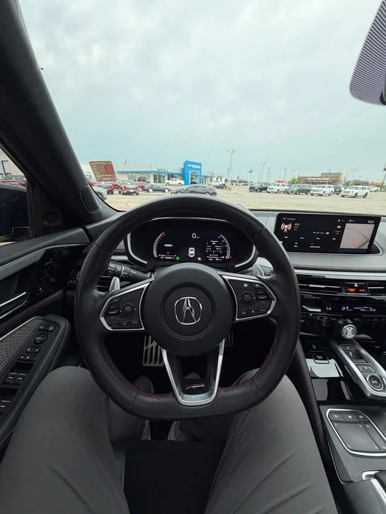 2023 Acura MDX 4th Gen - Image 13 of 15