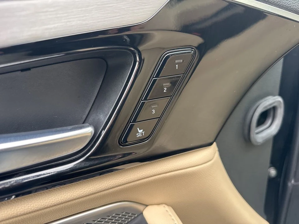 2023 Acura MDX 4th Gen - Image 11 of 12