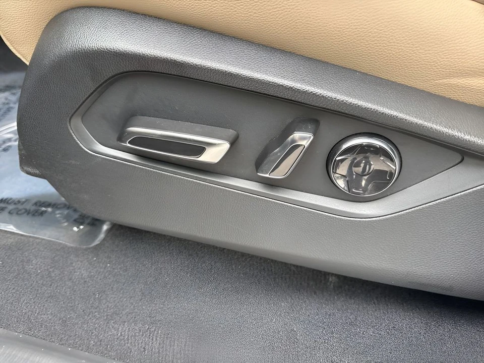 2023 Acura MDX 4th Gen - Image 10 of 12