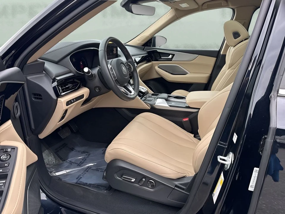 2023 Acura MDX 4th Gen - Image 9 of 12