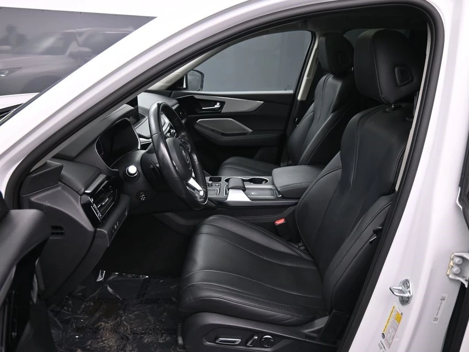 2023 Acura MDX 4th Gen - Image 19 of 21