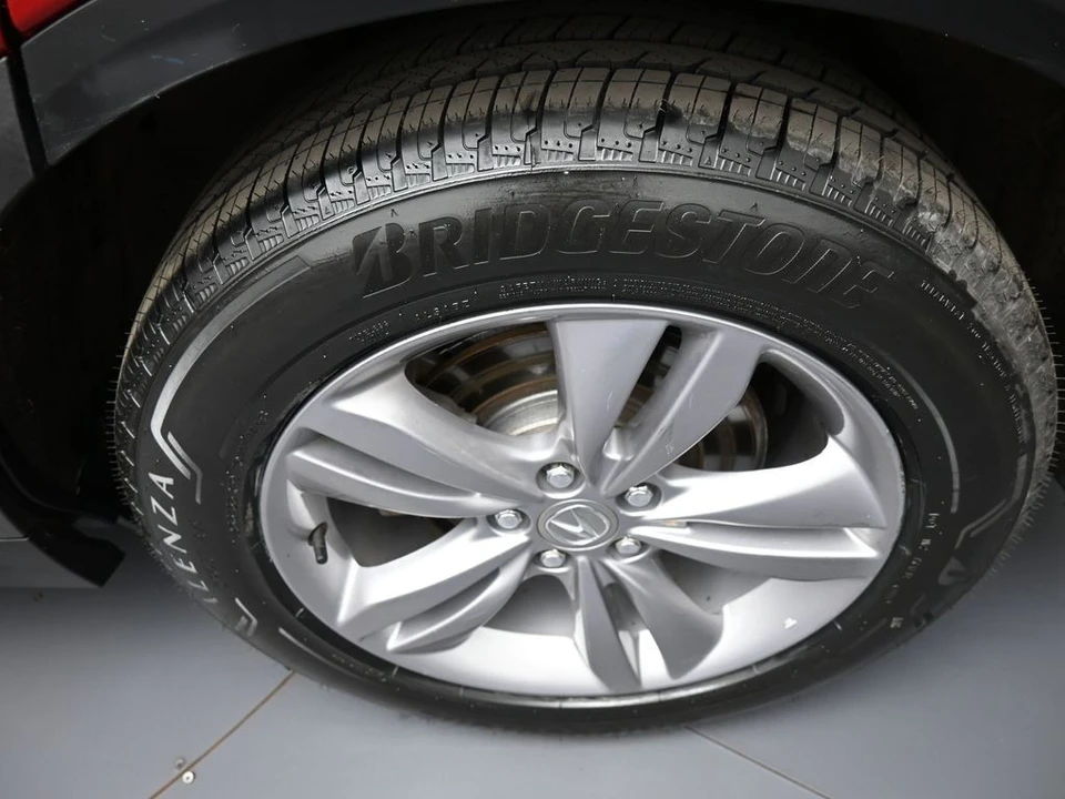 2023 Acura MDX 4th Gen - Image 15 of 21
