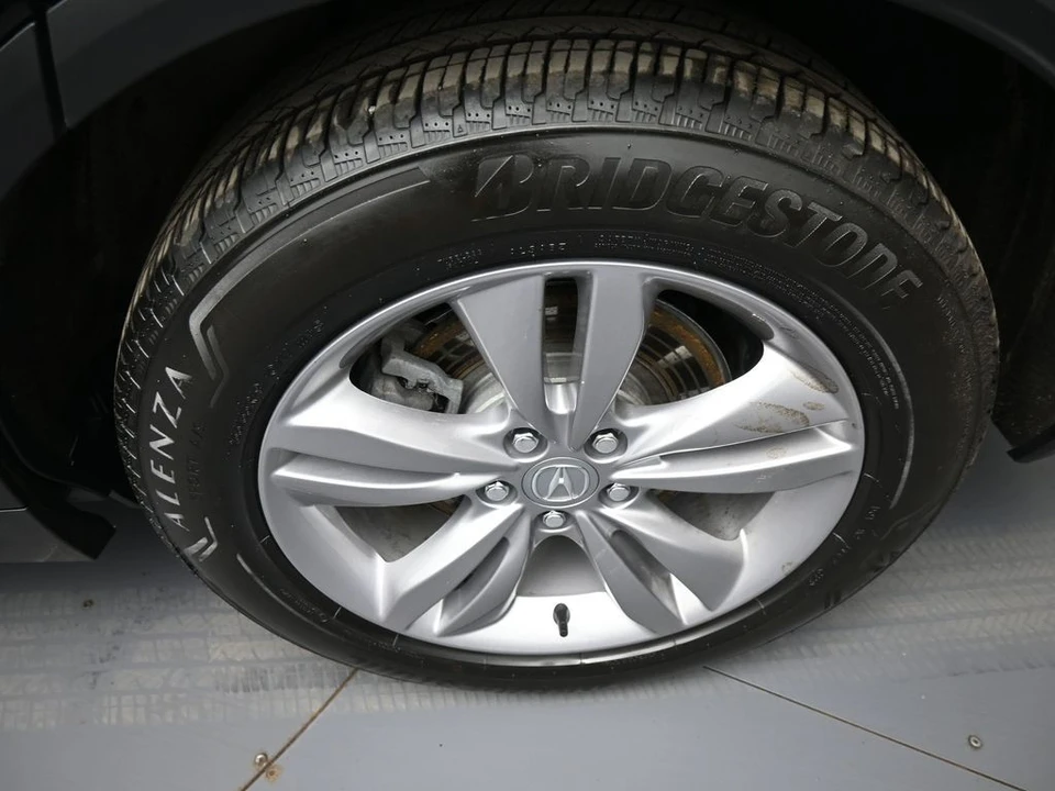 2023 Acura MDX 4th Gen - Image 15 of 21