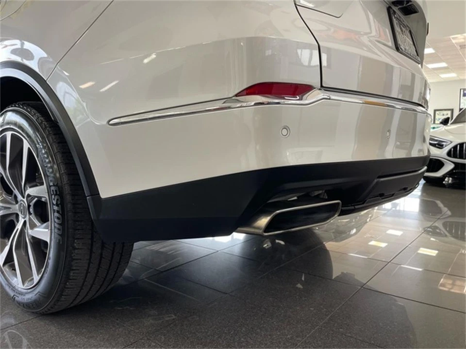 2023 Acura MDX 4th Gen - Image 16 of 31