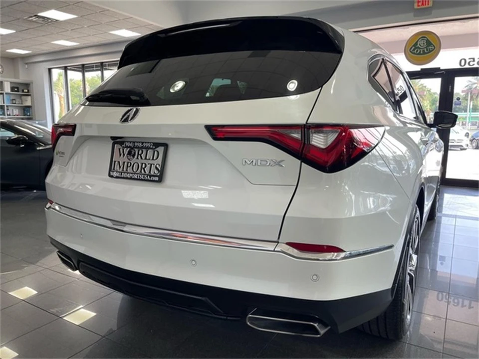 2023 Acura MDX 4th Gen - Image 18 of 31