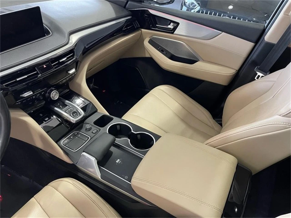 2023 Acura MDX 4th Gen - Image 28 of 31