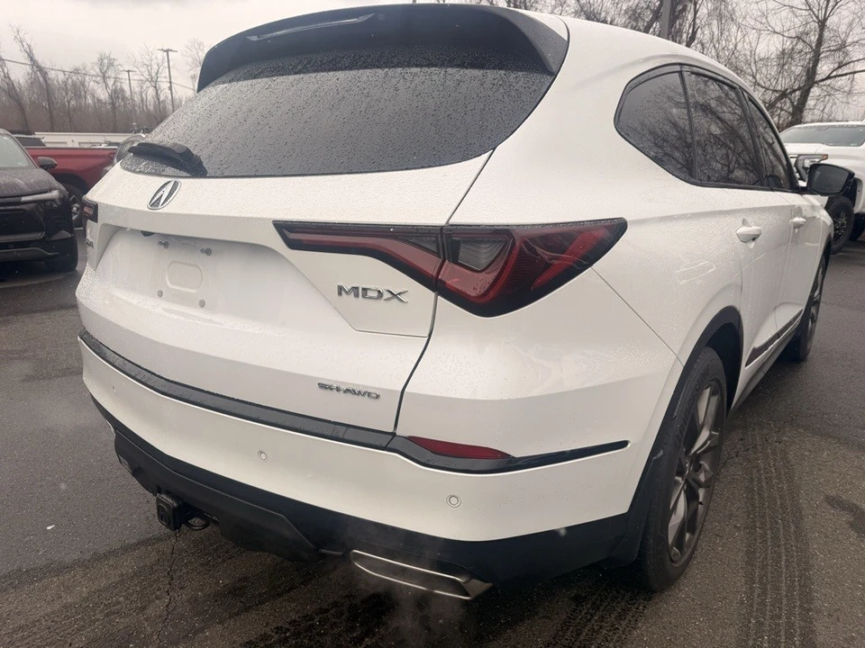 2023 Acura MDX 4th Gen - Image 11 of 21