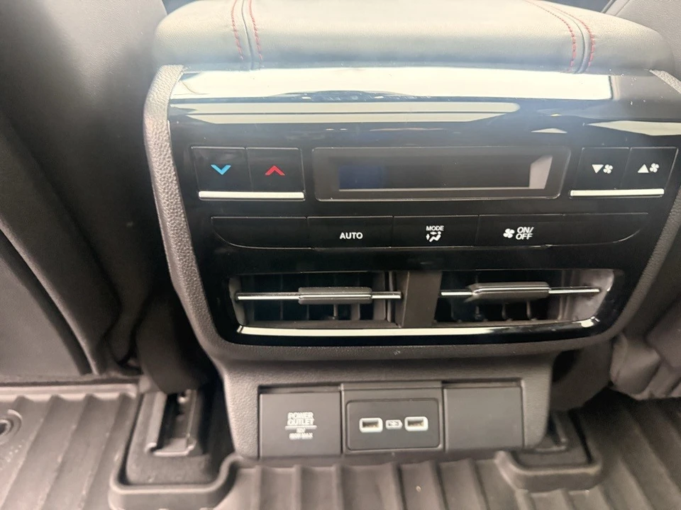 2023 Acura MDX 4th Gen - Image 19 of 21