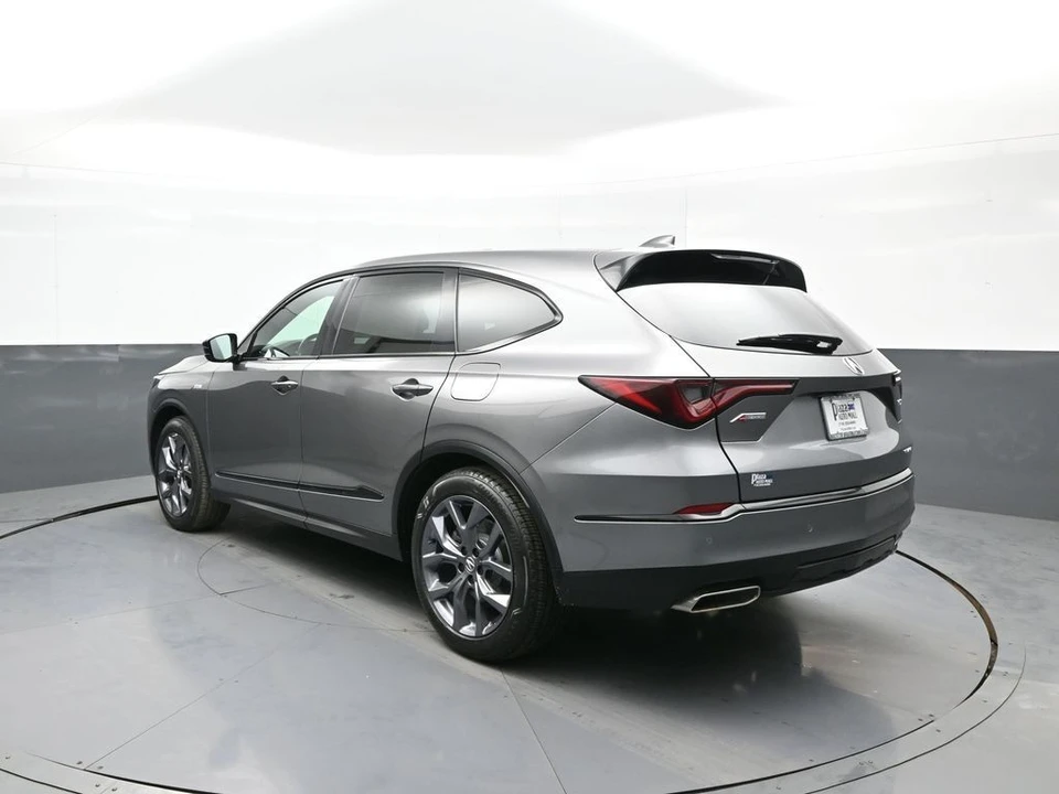 2023 Acura MDX 4th Gen - Image 8 of 21