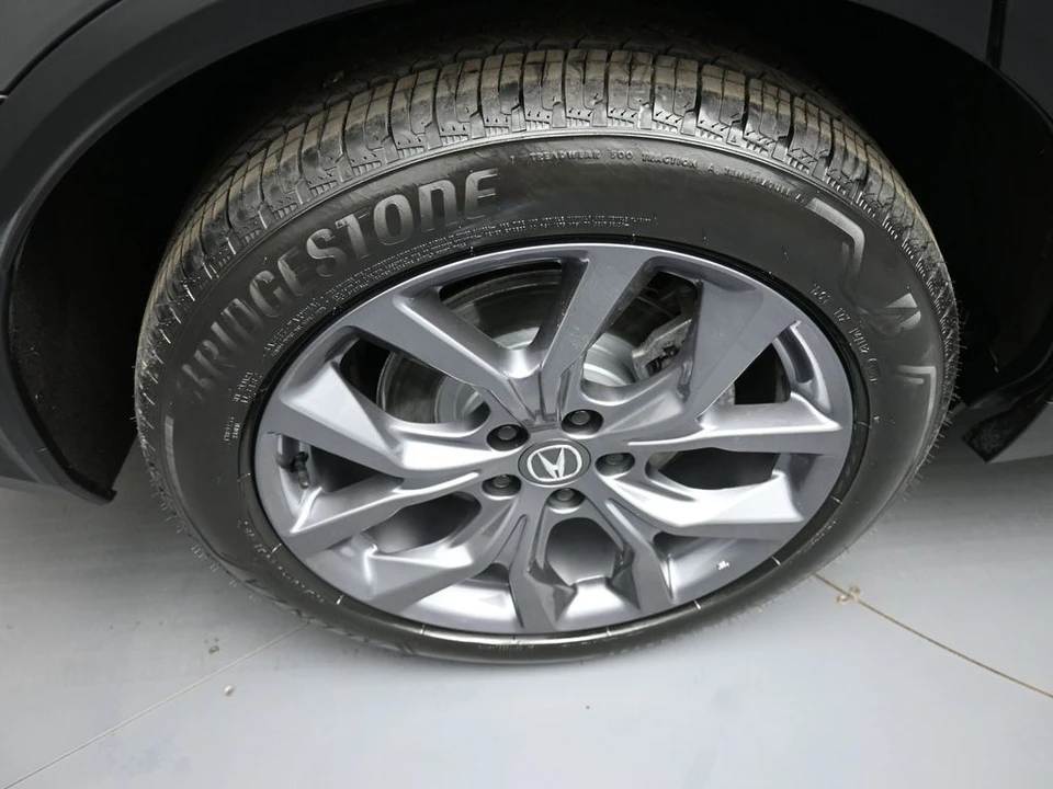2023 Acura MDX 4th Gen - Image 12 of 21