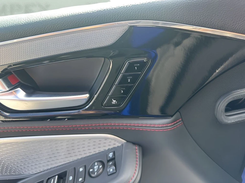 2023 Acura MDX 4th Gen - Image 11 of 12