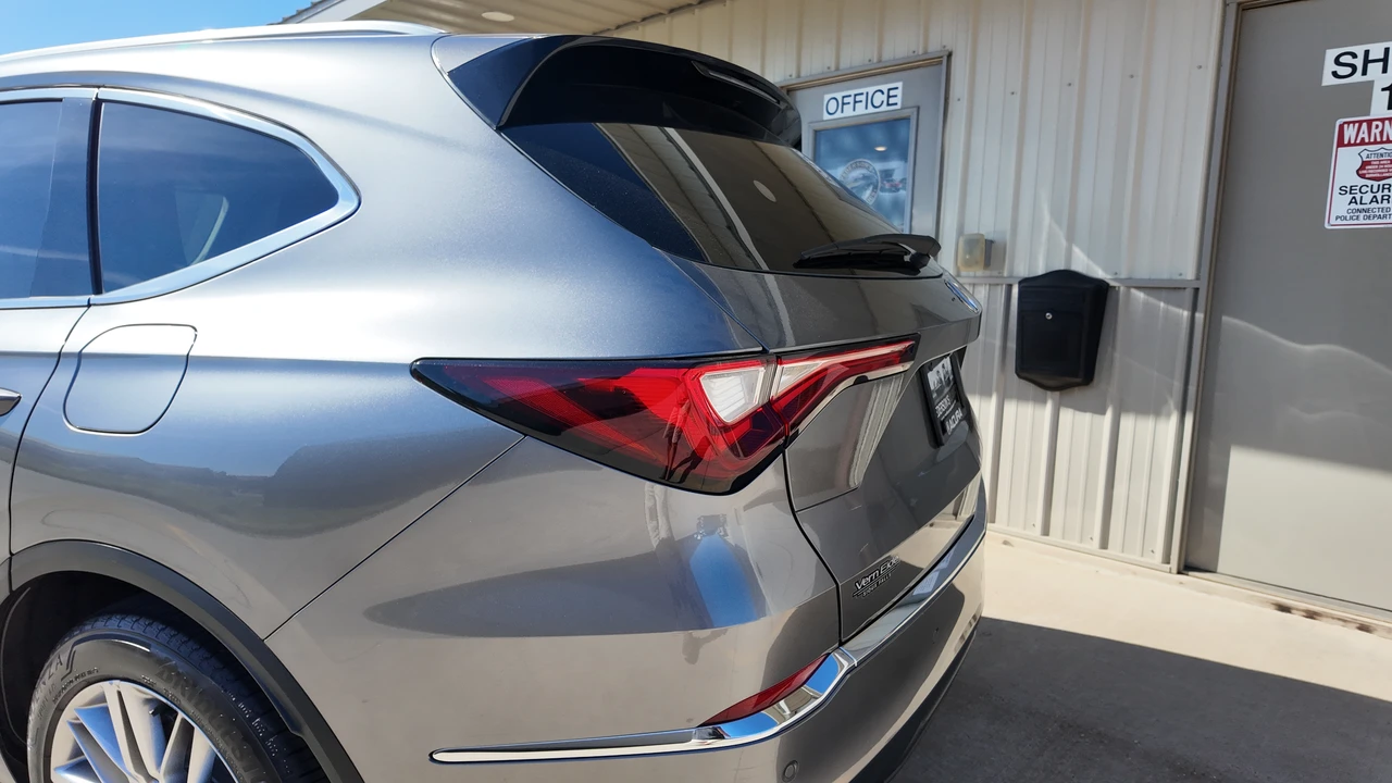 2023 Acura MDX 4th Gen - Image 22 of 31