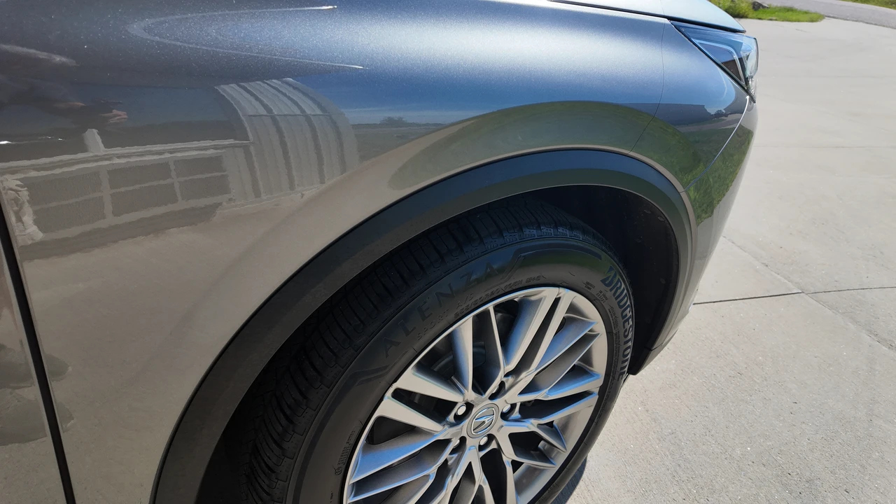 2023 Acura MDX 4th Gen - Image 29 of 31