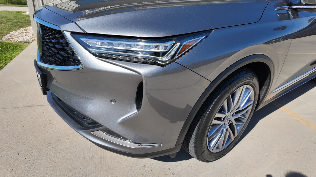 2023 Acura MDX 4th Gen - Image 15 of 31