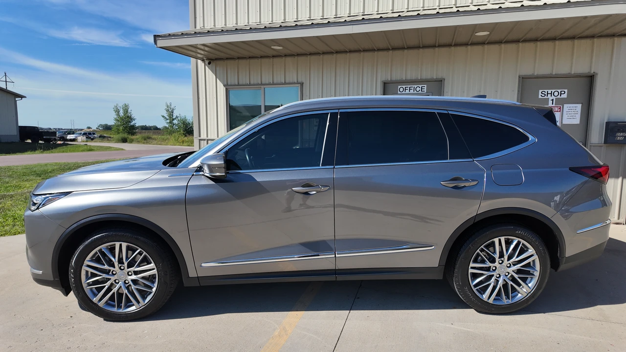 2023 Acura MDX 4th Gen - Image 10 of 31