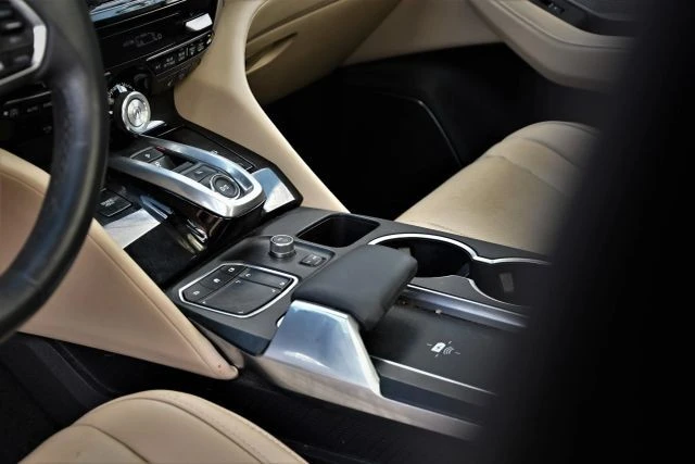 2023 Acura MDX 4th Gen - Image 14 of 21