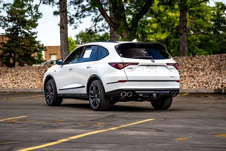 2023 Acura MDX 4th Gen - Image 7 of 17