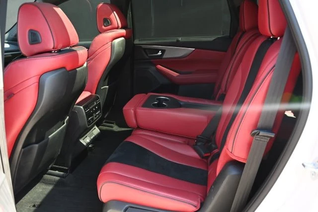 2023 Acura MDX 4th Gen - Image 18 of 21