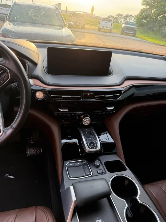 2023 Acura MDX 4th Gen - Image 4 of 10