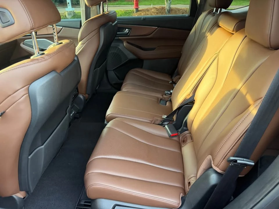 2023 Acura MDX 4th Gen - Image 5 of 10