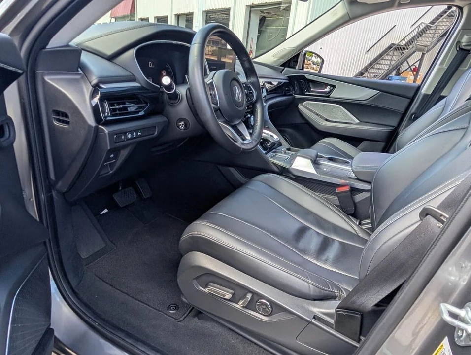 2023 Acura MDX 4th Gen - Image 11 of 21