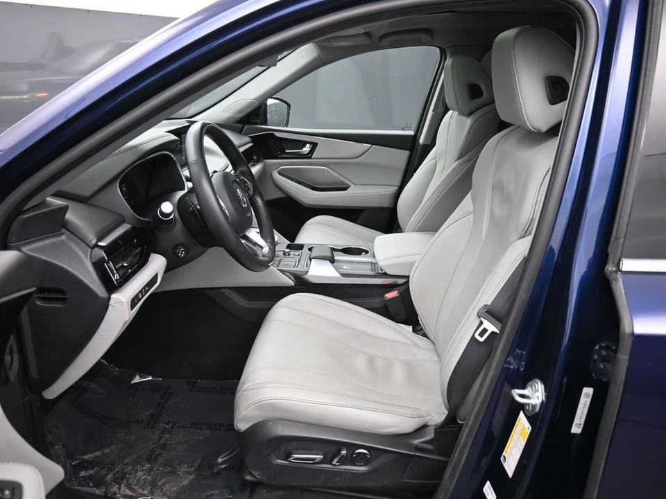 2023 Acura MDX 4th Gen - Image 19 of 21