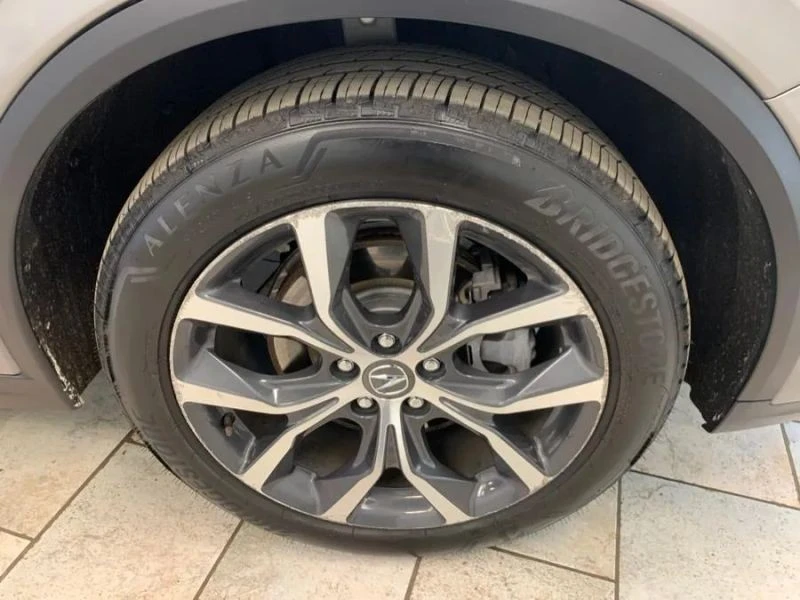 2023 Acura MDX 4th Gen - Image 10 of 12