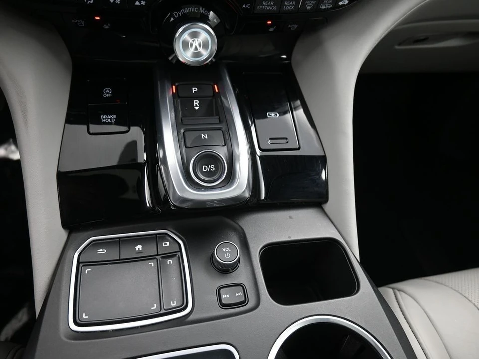 2023 Acura MDX 4th Gen - Image 18 of 21